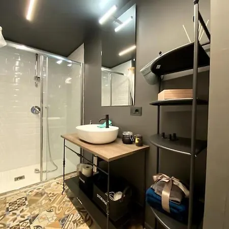 Apartment In Piazza Statuto Turin